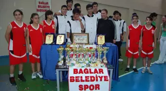 Bağlar Belediyesi Basketçilerine Kamp Daveti