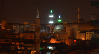 İha Muhabirinden Miraç Kandiline Anlamlı Fotoğraf