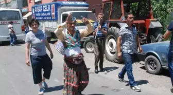 Dügün Davetiyesi Yerine Köçekli Davet