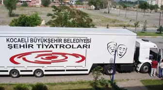 Gezici Tır Tiyatrosu Yola Çıkıyor