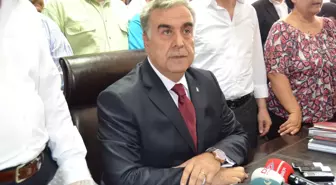 İzmir AK Parti İl Başkanı Akay Tekrar Koltuğuna Oturdu