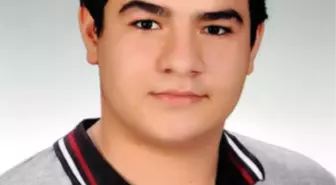 Kaza Kurbanı 4 Öğrenciye, Üniversite Kampusunda Hazin Tören