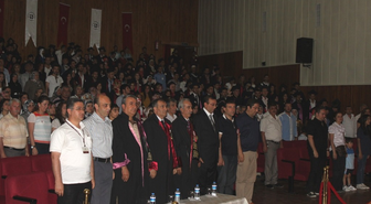 Fırat Üniversitesi Sosyal Bilimler Myo'da Mezuniyet Sevinci