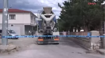 Beton Mikseri Altında Kalan Çocuk Öldü