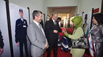 Folklor Temsilcileri Emniyet Müdürü Oğuz'u Ziyaret Etti