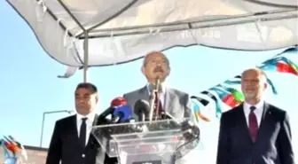 Kılıçdaroğlu, İlhan Selçuk Heykelinin Açılışını Gerçekleştirdi