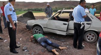 Otomobil Takla Attı: 4 Yaralı