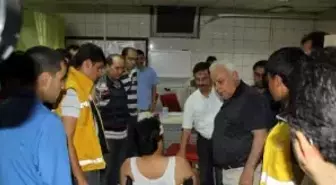 Polis Aracı Devrildi; 1'i Ağır 4 Polis Yaralı