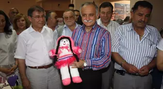 Bayraklılı Kadınlar El Emeklerini Sergiledi