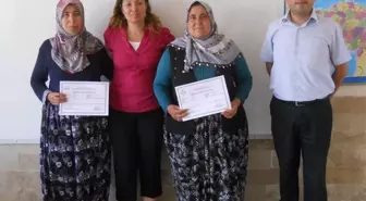 Çayırbağ'daki Okuma Yazma Kursu Sona Erdi