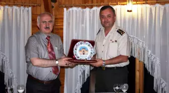 Komutana Veda Yemeği