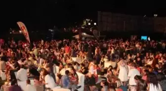 O İstanbul'a, İstanbul da Ona Hayran Kaldı