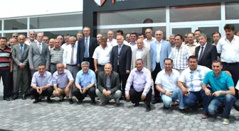 Tamer, Dayanışma Yemeğine Katıldı