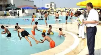 Akdeniz Belediyesi'nden Çocuklara Havuz Keyfi