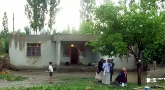 Yağış, Akkuş Ailesini Evsiz Bıraktı