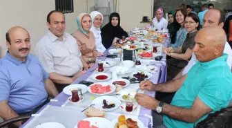 Opr. Dr. Murat Uygun'a Veda Kahvaltısı