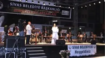 Eda Karaytuğ Konser Verdi