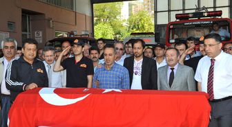 Görev Şehidi İtfaiyeci Toprağa Verildi