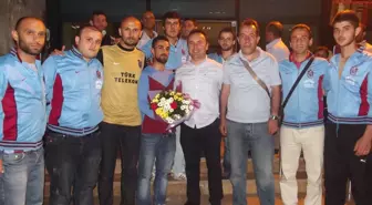 Nusret Yılmaz'a Çoşkulu Karşılama