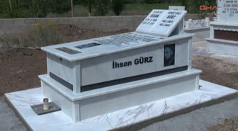 Hollanda Hükümetini Mezar Taşına Yazdıkları ile Kınadı