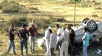 Otomobil Şarampole Yuvarlandı: 4 Yaralı
