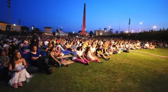 İzmir 'Yüksek Sadakat'Le Coştu