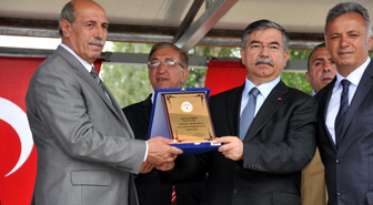 Milli Savunma Bakanı Yılmaz: Uçak Parçalarında Mermi ve Füze İzine Rastlanmadı