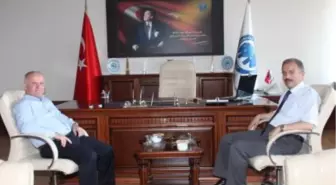 Prof. Dr. Mustafa Şahin KMÜ'yü Ziyaret Etti