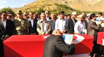 Şehit Korucular Toprağa Verildi