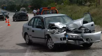 Karabük'te Trafik Kazası: 3 Yaralı
