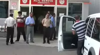 Hocasını Bıçakladı