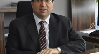 Agün Rektörü İstifa Etti