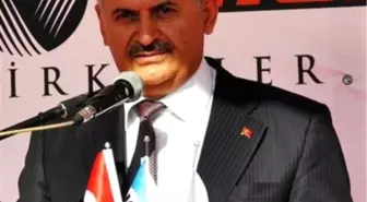 Bakan Binali Yıldırım, Marmara Tersanesi'nde Denize Gemi İndirme Törenine Katıldı