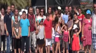 17 Aile Kapıda Kaldı