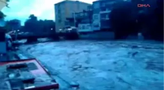 Başbakan Talimatı Verdi Dozerler Evleri Yıkmaya Başladı