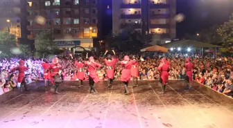 7 Ülkeden 350 Kişilik Dans Ekibini