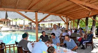 Köylüler Konarı Gölünde Buluştu