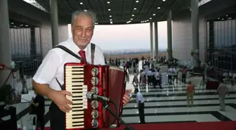 Alper Akınoğlu Kongre Salonu Açıldı