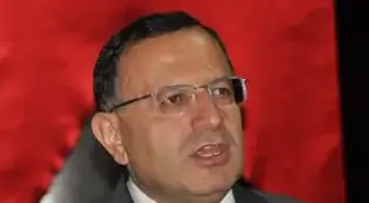 Vali Saran, Yaz Spor Oyunlarına Katılan Sporcularla Bir Araya Geldi