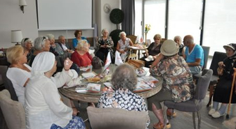 60 Yaş ve Üstündeki Ziyaretçiler Senior Assist +60 Yaşam Evleri'nde