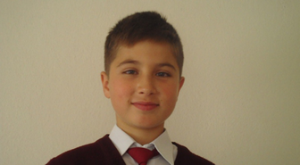 Demirci'de Eski Başkanın Oğlu Sbs'de İlçe Birincisi Oldu