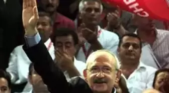 'Kılıçdaroğlu'nun Anahtar Listesi' Salonda Dağıtıldı