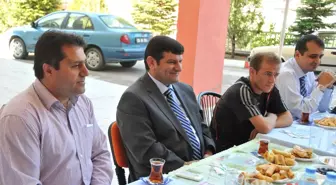 Vali Mayda Başarılı Sporcularla Kahvaltı Yaptı