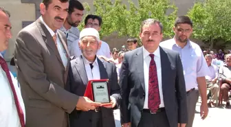 Karaburna Beldesinde Hz. Ömer Camii Törenle İbadete Açıldı