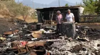 Sigara İzmaritinden Çıkan Yangın, Bahat Ailesini Sokakta Bıraktı