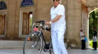 Emekli Olduğu Selimiye Camii'nden Kopamıyor