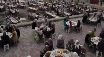 Gencek Beldesinde 2 Bin Kişi Birlikte İftar Açtı