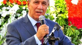 Başbakan Yardımcısı Arınç İzmir'de