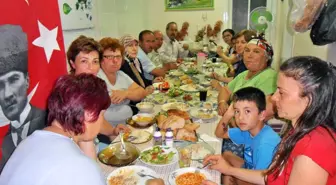 Başkan Özekmekçi Şehit Evinde İftara Konuk Oldu