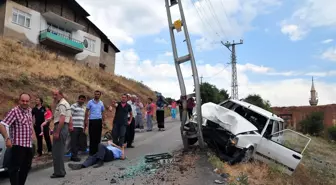 Gümüşhane'de Trafik Kazası: 3 Yaralı